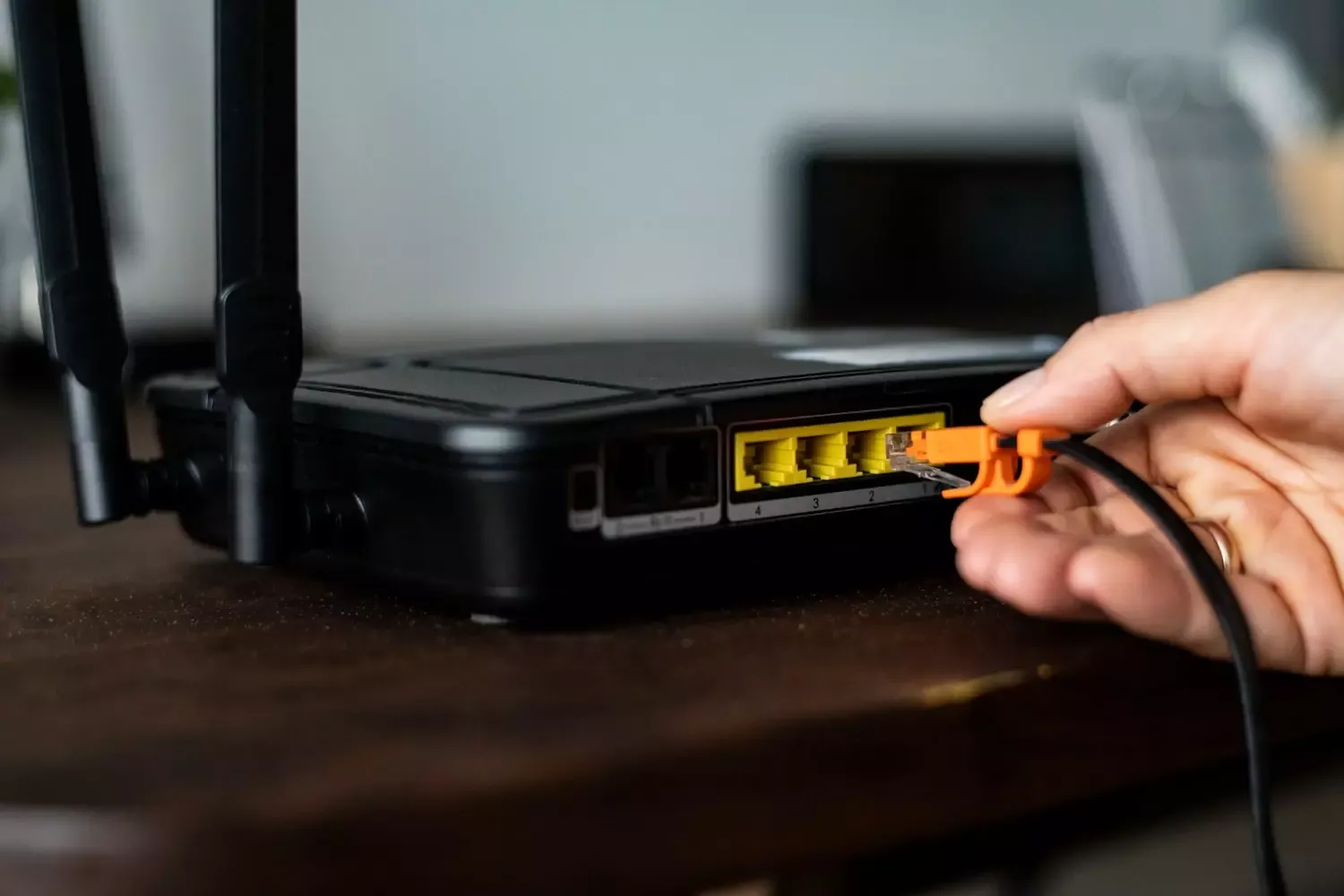 Router WiFi – jak wybrać model, który rozwiąże Twoje problemy z internetem?