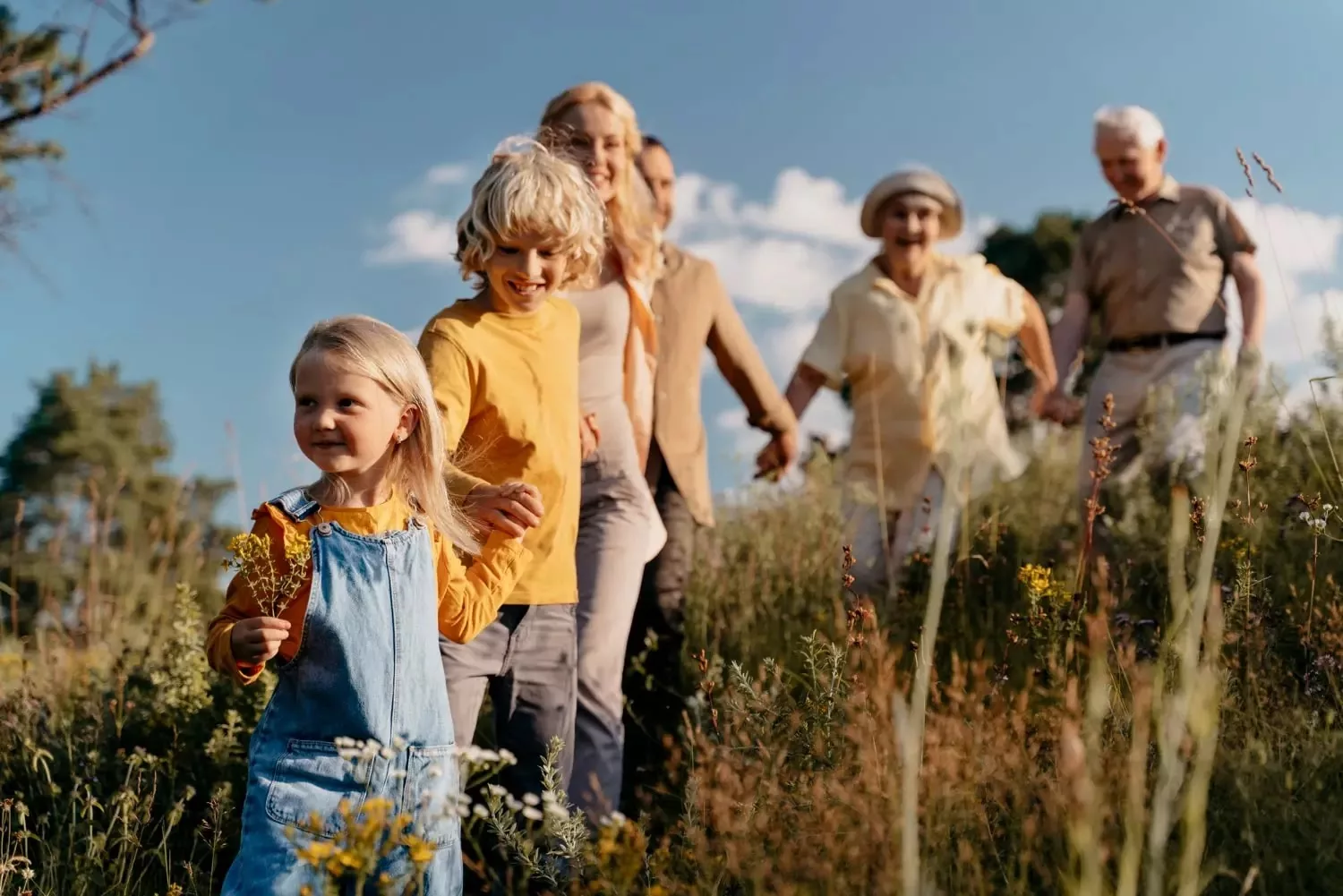 Struktura wiekowa Polaków – ile osób ma poniżej 18, a ile powyżej 65 lat?